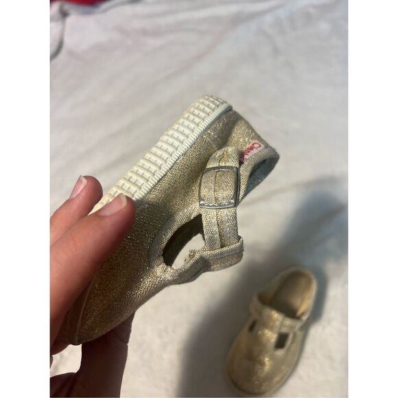 Cienta Gold Metallic Toddler Shoes Size 22C US Size 6/6.5 Toddler - Picture 7 of 13